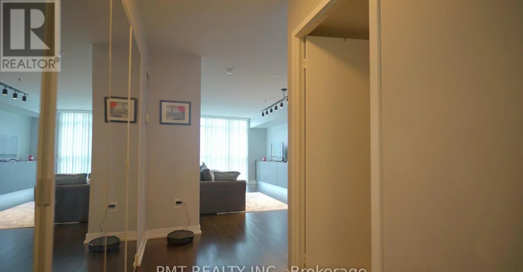 323-21 Iceboat Terrace, Toronto, ON, M5V 4A9 - 5