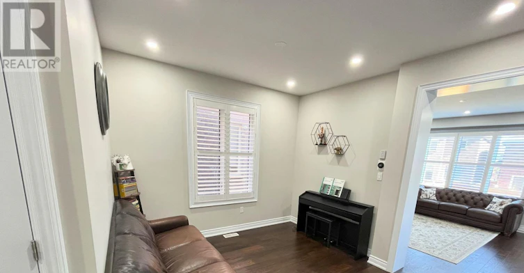 199 Windfields Farm Drive W, Oshawa, ON, L1L 0K5 - 8