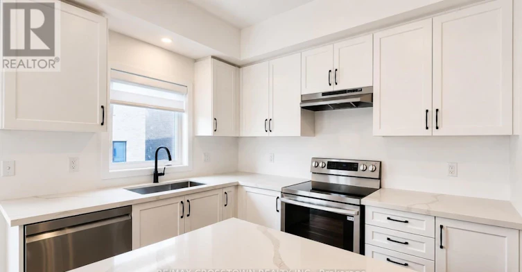26 Mcaush Street, Barrie, ON, L9J 0V6 - 8
