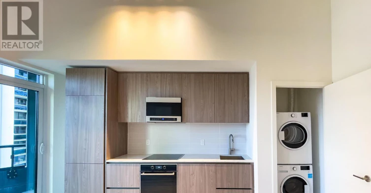 518N-120 Broadway Avenue, Toronto, ON, M4P 0E9 - 3