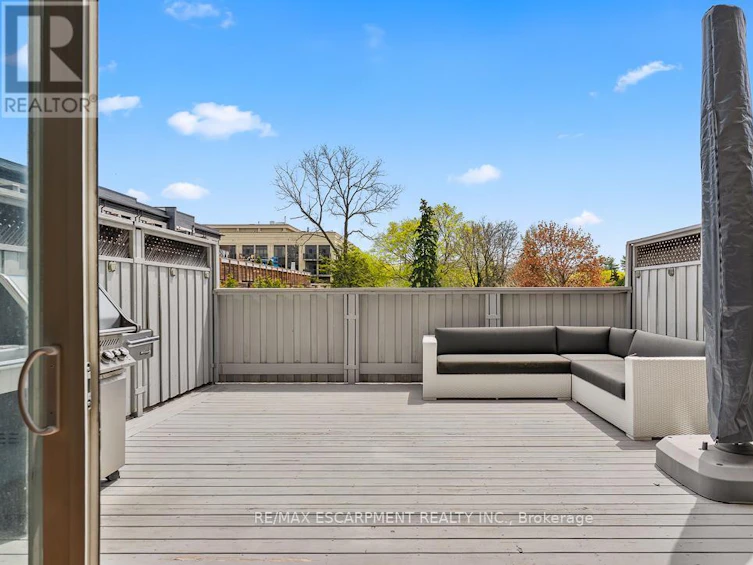 216 Rebecca Street, Oakville, ON, L6K 1J9 - 17