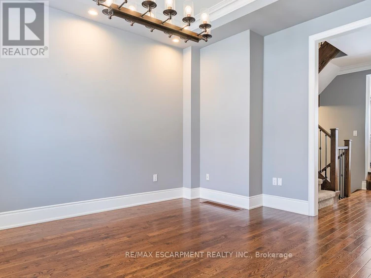 216 Rebecca Street, Oakville, ON, L6K 1J9 - 7