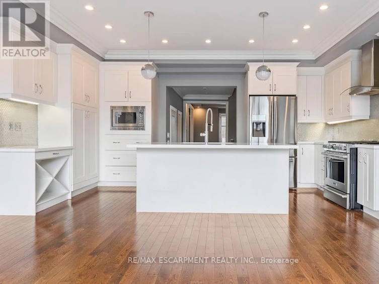 216 Rebecca Street, Oakville, ON, L6K 1J9 - 11