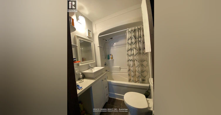 MAIN LEVEL-4765 Sixth Avenue, Niagara Falls, ON, L2E 4T6 - 4