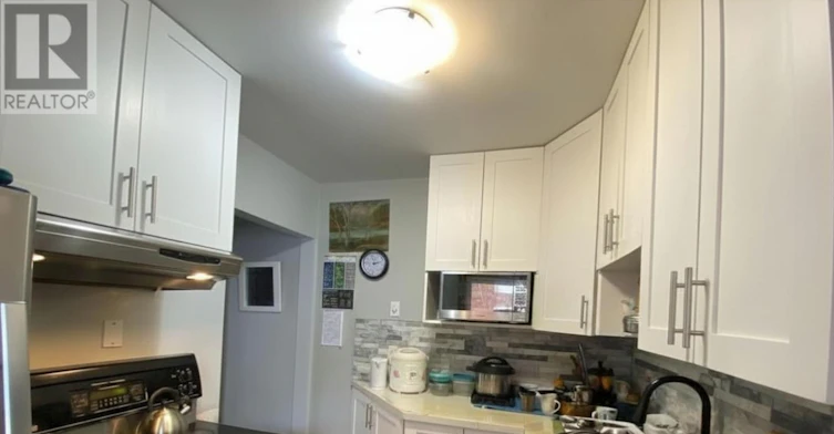 MAIN LEVEL-4765 Sixth Avenue, Niagara Falls, ON, L2E 4T6 - 3