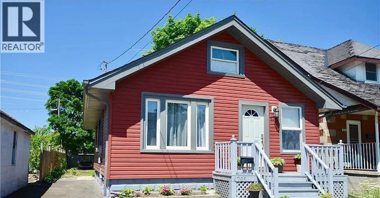 MAIN LEVEL-4765 Sixth Avenue, Niagara Falls, ON, L2E 4T6