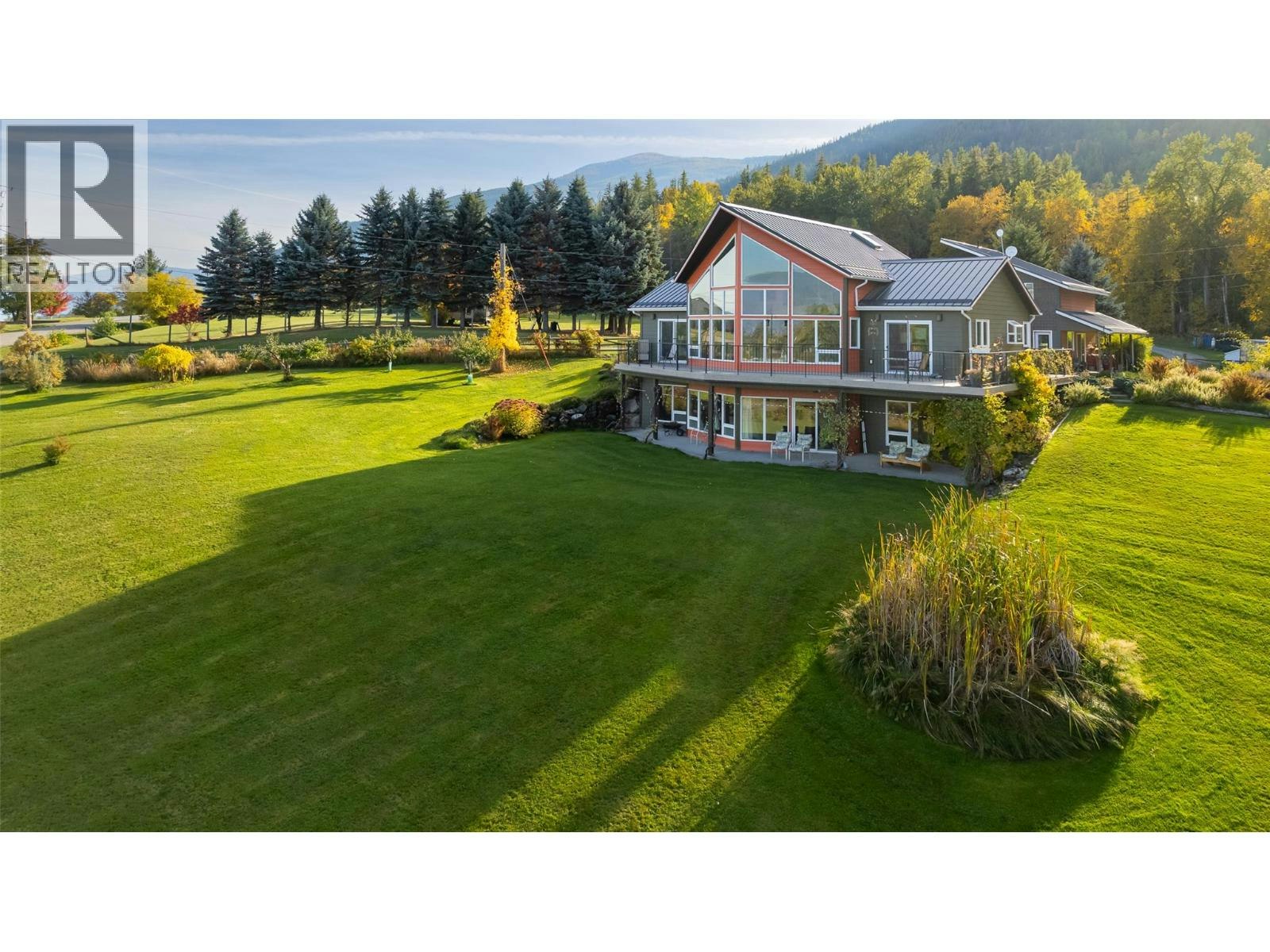 1067 Simmons Road, Creston, BC, V0B 1G7