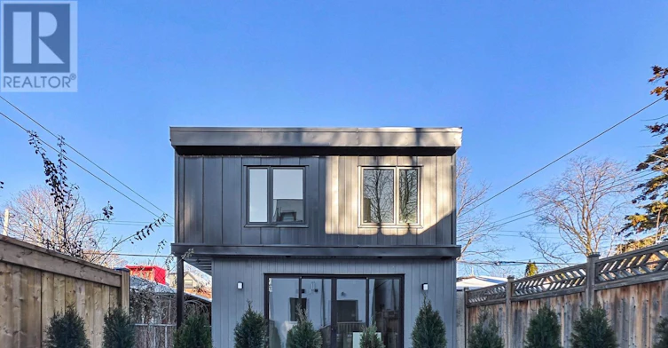 LANEWAY HOUSE-168 Pearson Avenue, Toronto, ON, M6R 1G5 - 43
