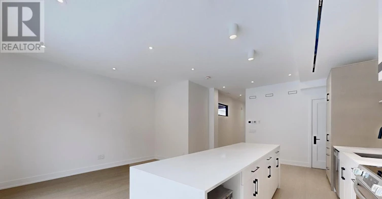 LANEWAY HOUSE-168 Pearson Avenue, Toronto, ON, M6R 1G5 - 7