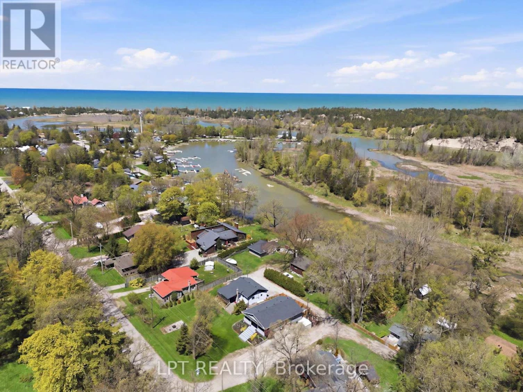7652 Riverside Drive, Lambton Shores, ON, N0M 2L0 - 34
