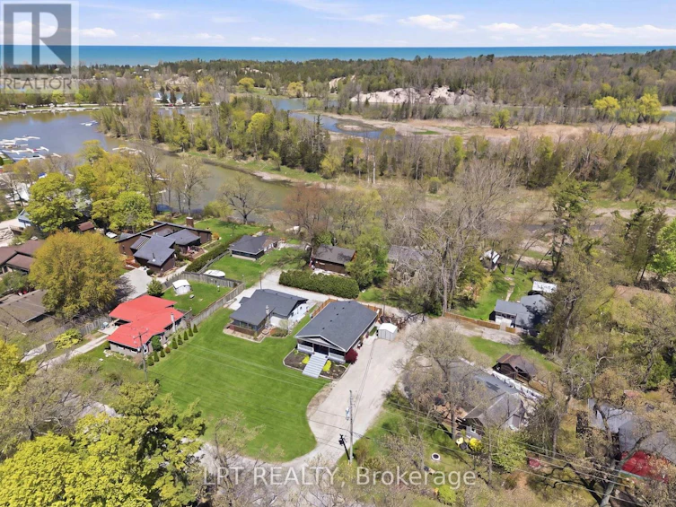 7652 Riverside Drive, Lambton Shores, ON, N0M 2L0 - 33