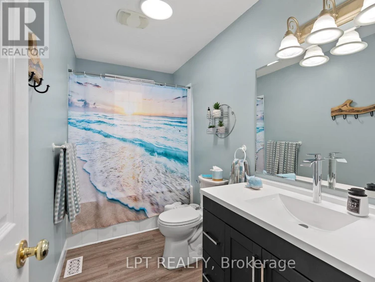 7652 Riverside Drive, Lambton Shores, ON, N0M 2L0 - 14