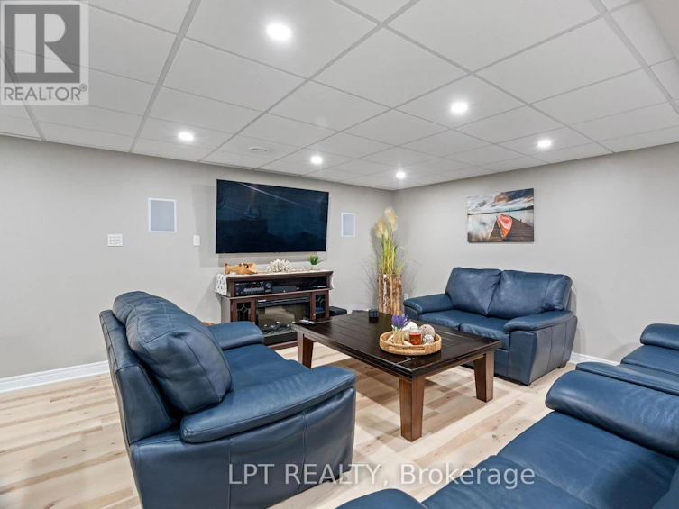 7652 Riverside Drive, Lambton Shores, ON, N0M 2L0 - 26