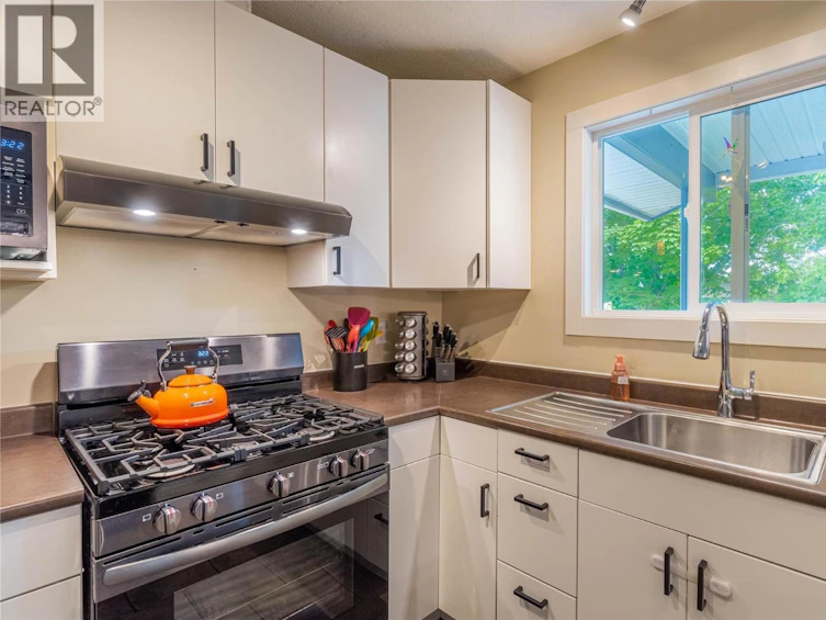 879 Serle Road, Kamloops, BC, V2B 6L8 - 28