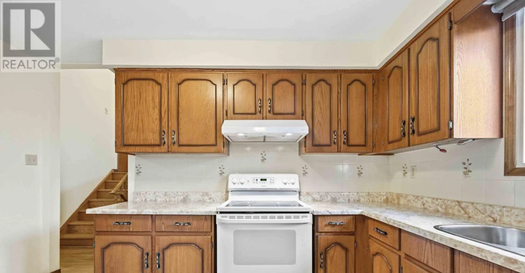 A - UPPER-49 Sentinel Road, Toronto, ON, M3J 3E4 - 11
