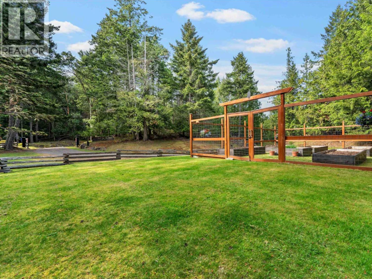 814 Beechwood Drive, Mayne Island, BC, V0N 2J2 - 32