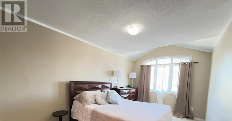124 Lokoya Street, Ottawa, ON, K2S 0J4 - 16