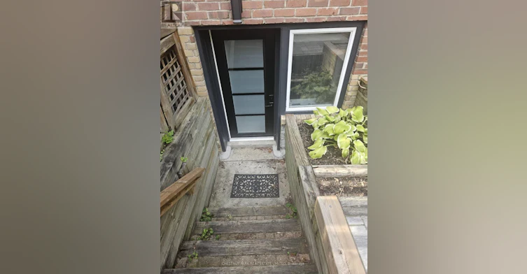 LOWER-10 Wroxeter Avenue, Toronto, ON, M4K 1J6 - 2