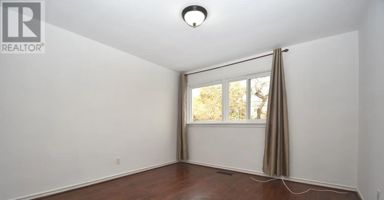 87 Vauxhall Drive, Toronto, ON, M1P 1R1 - 7