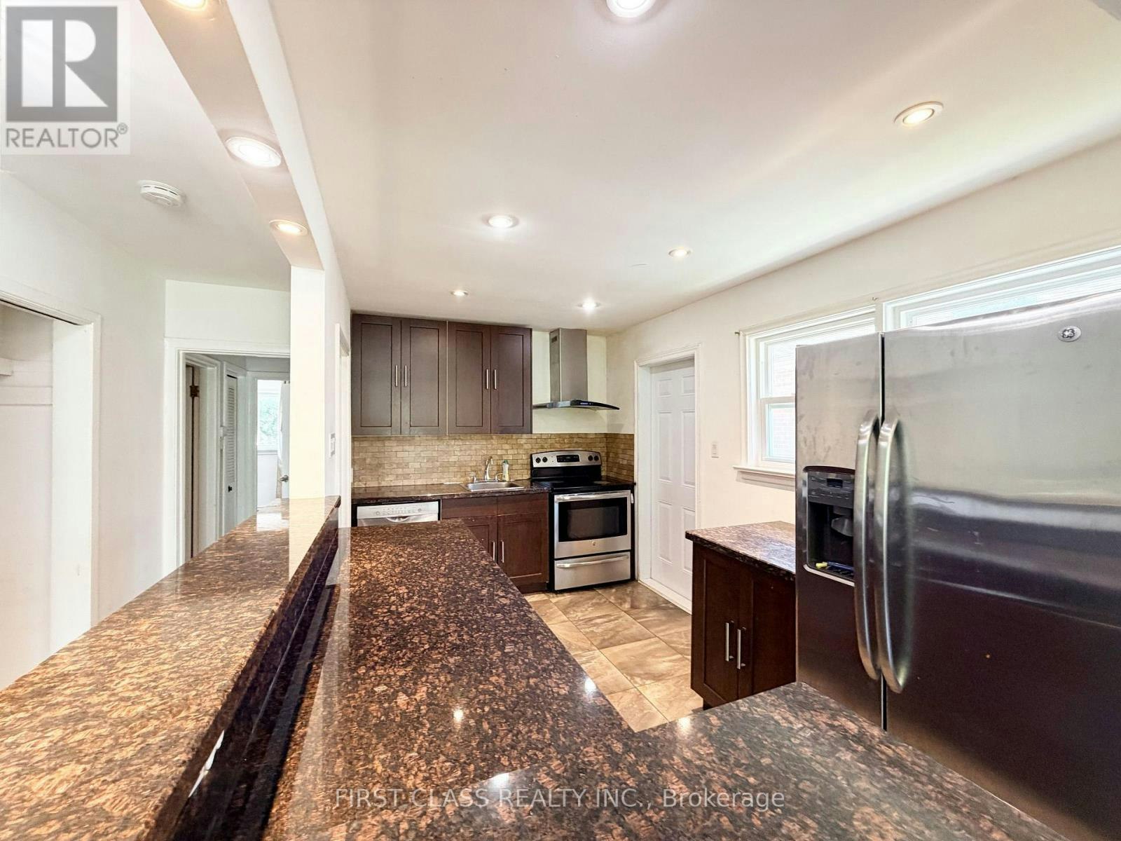 87 Vauxhall Drive, Toronto, ON, M1P 1R1 - 5