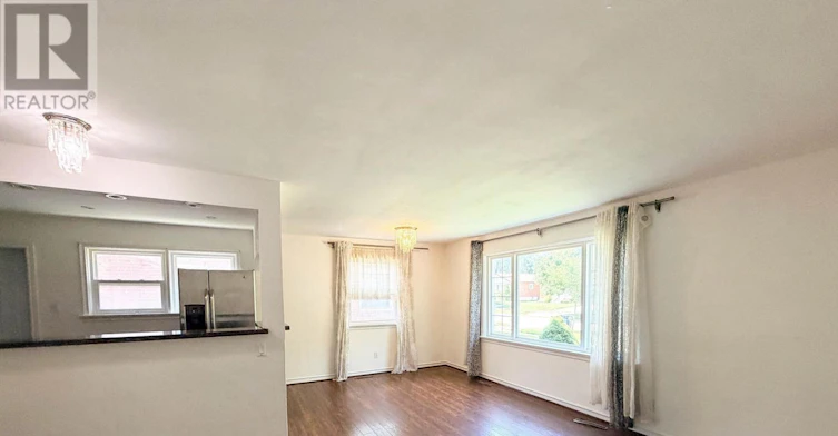 87 Vauxhall Drive, Toronto, ON, M1P 1R1 - 4