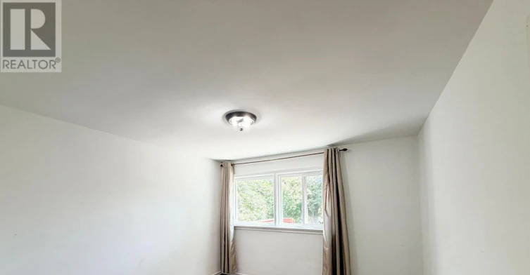 87 Vauxhall Drive, Toronto, ON, M1P 1R1 - 9