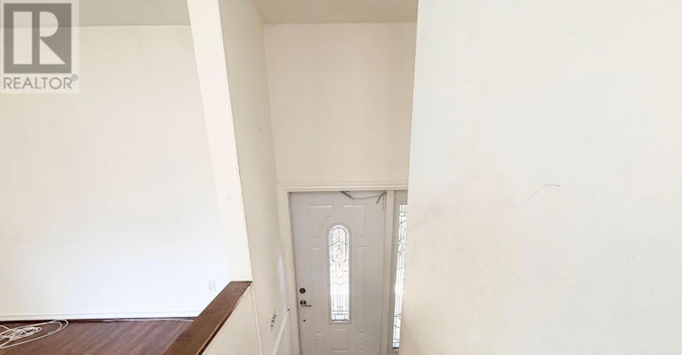 87 Vauxhall Drive, Toronto, ON, M1P 1R1 - 2