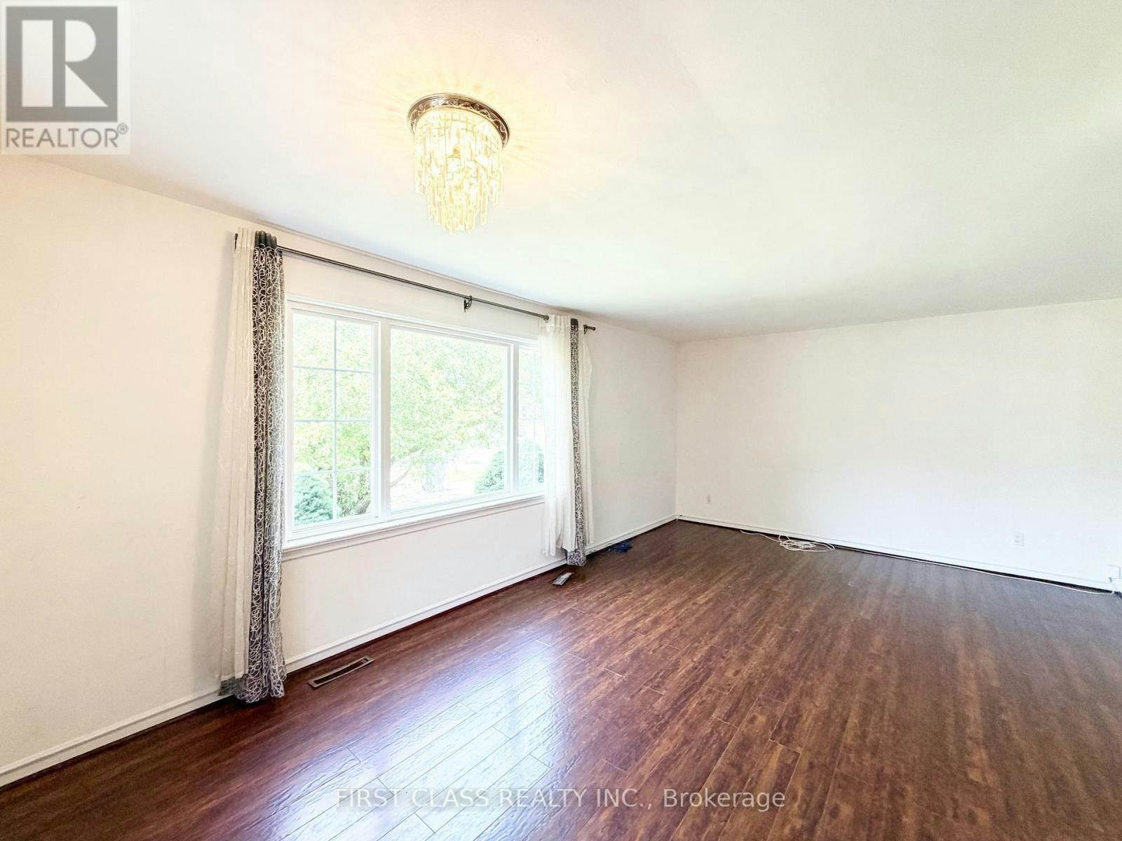 87 Vauxhall Drive, Toronto, ON, M1P 1R1 - 6