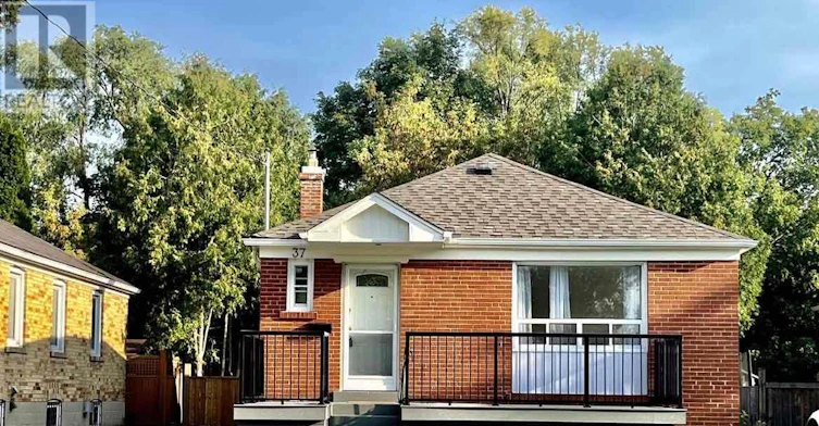 MAIN FLOOR-37 Bayard Avenue, Toronto, ON, M1R 4A4