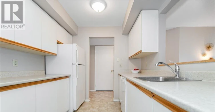 304-268 Lorry Greenberg Drive, Ottawa, ON, K1T 3K1 - 5