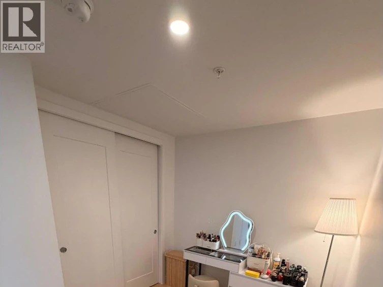 515-135 E 13th Street, North Vancouver, BC, V7L 0J8 - 12