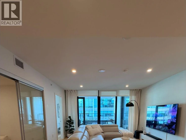 515-135 E 13th Street, North Vancouver, BC, V7L 0J8 - 2