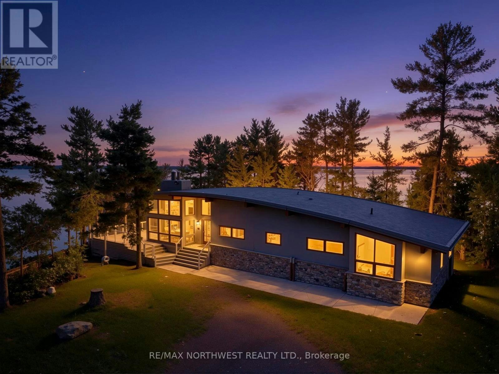 447 Hopkins Bay Road, Rainy River Rural, ON, P9A 3M3