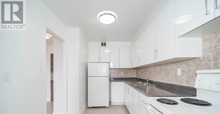1504-6200 Bathurst Street, Toronto, ON, M2R 2A3 - 4