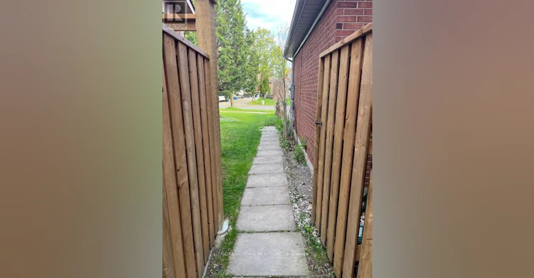 221 Marlott Road, Vaughan, ON, L6A 1H1 - 17