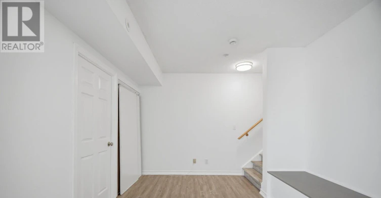 2002-3049 Finch Avenue W, Toronto, ON, M9M 0A5 - 11