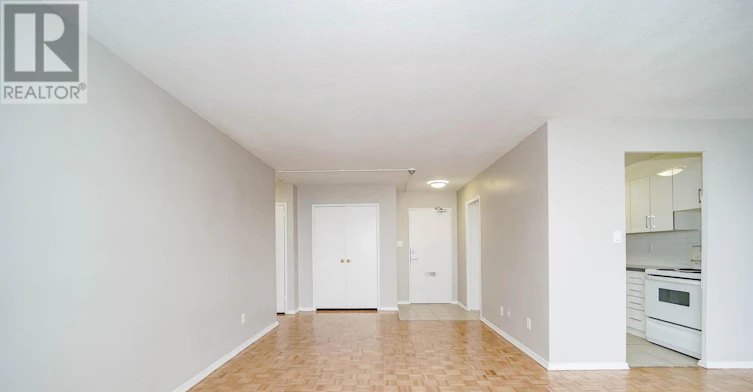 503-6200 Bathurst Street, Toronto, ON, M2R 2A3 - 2