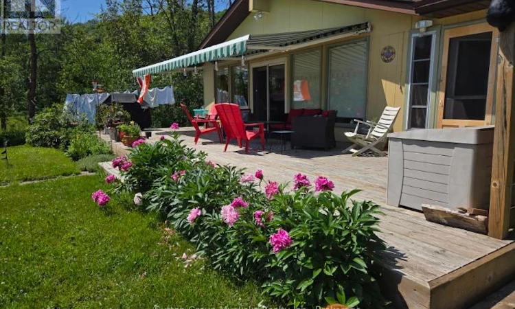 435 Deer Lake Road NORTH