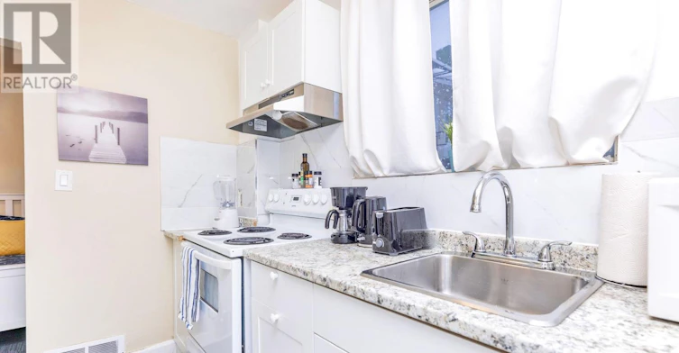 4-456 Bronson Avenue, Ottawa, ON, K1R 6J6 - 9