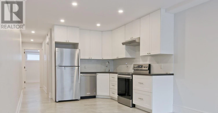318 Boon Avenue, Toronto, ON, M6E 4A5 - 4