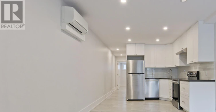 318 Boon Avenue, Toronto, ON, M6E 4A5 - 3