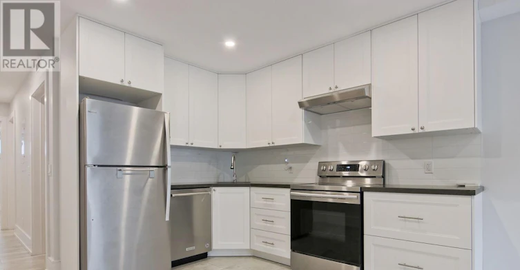 318 Boon Avenue, Toronto, ON, M6E 4A5 - 5