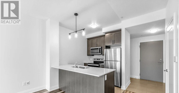 220-16 Concord Place, Grimsby, ON, L3M 0J1 - 5