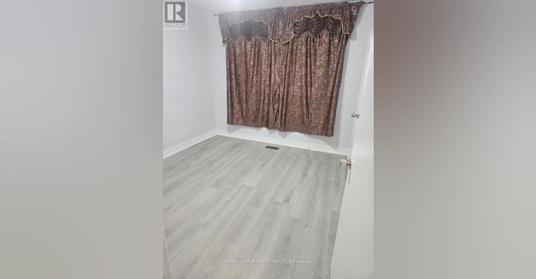 MAIN-16 Cicerella Crescent, Toronto, ON, M1K 5B5 - 2