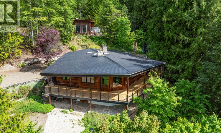 5773 Sunnybrae Canoe Point Road