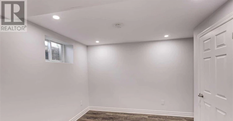 LOWER 2-134 Glenwood Crescent, Toronto, ON, M4B 1K2 - 8