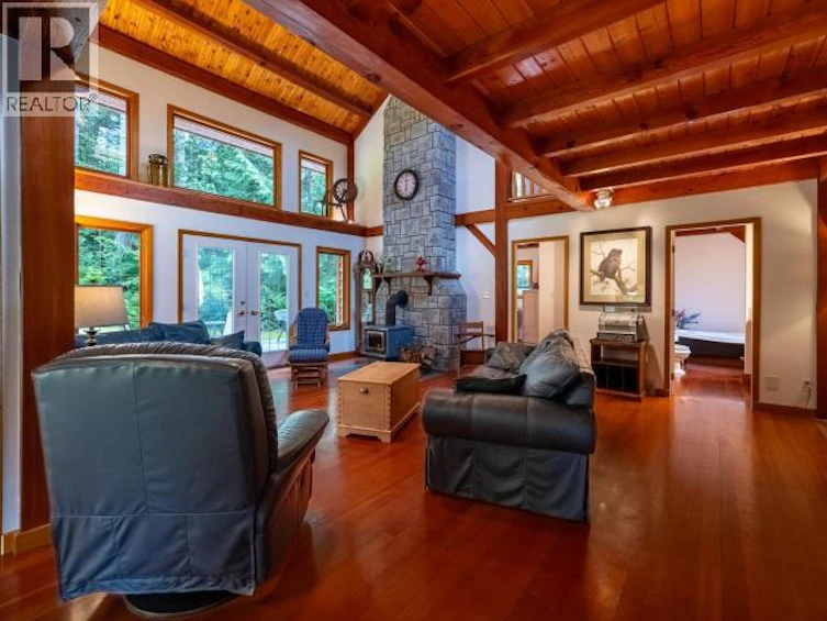 2551 Wilcox Road, Powell River, BC, V8A 0P3 - 13