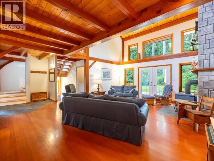 2551 Wilcox Road, Powell River, BC, V8A 0P3 - 14