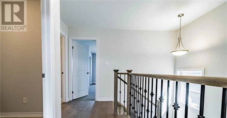 UPPER-77 Renfrew Trail, Welland, ON, L3C 0K2 - 20