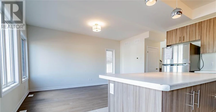 UPPER-77 Renfrew Trail, Welland, ON, L3C 0K2 - 14